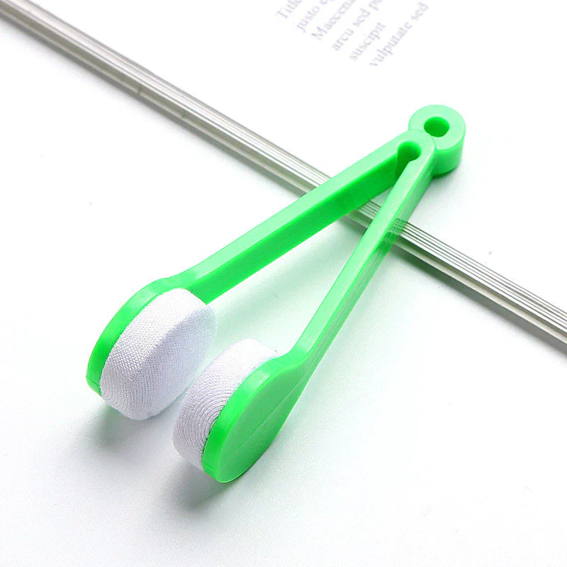 2-in-1 Microfiber Glasses Cleaning Brush - Image 7